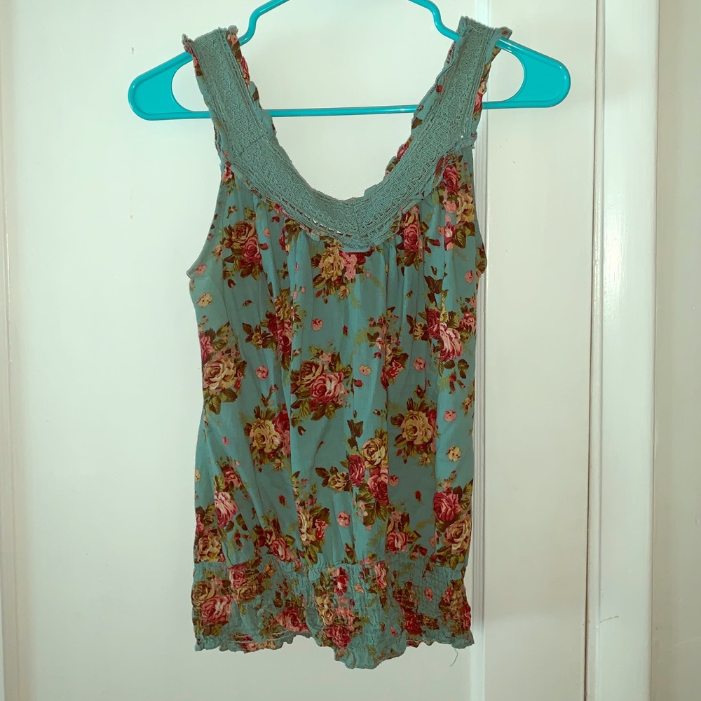 Floral Dressy Tank!